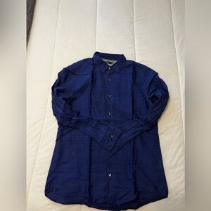 Vince linen & cotton blend button down.